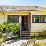 Alegria Oceanfront Inn & Cottages