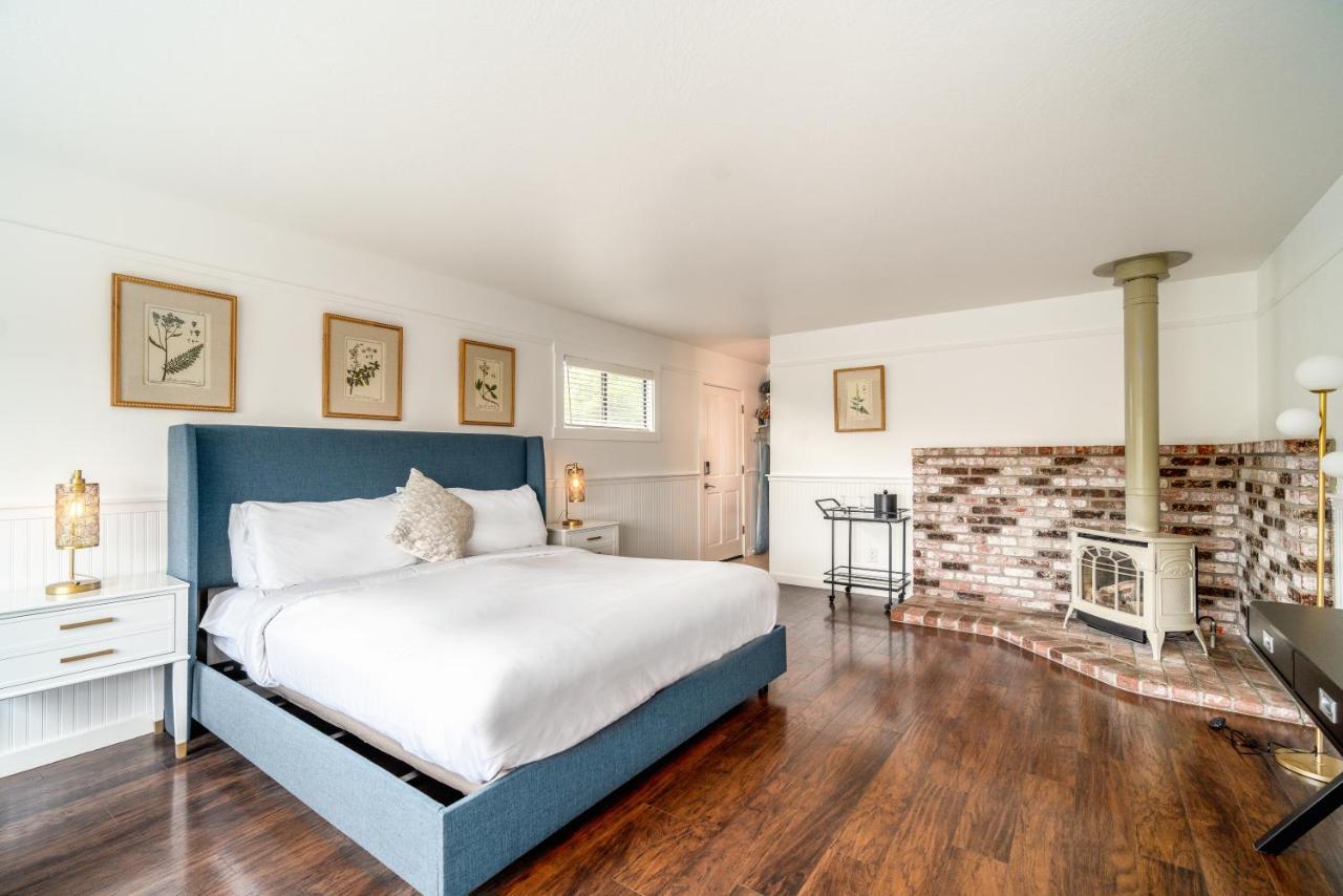 Agate Cove Bed & Breakfast