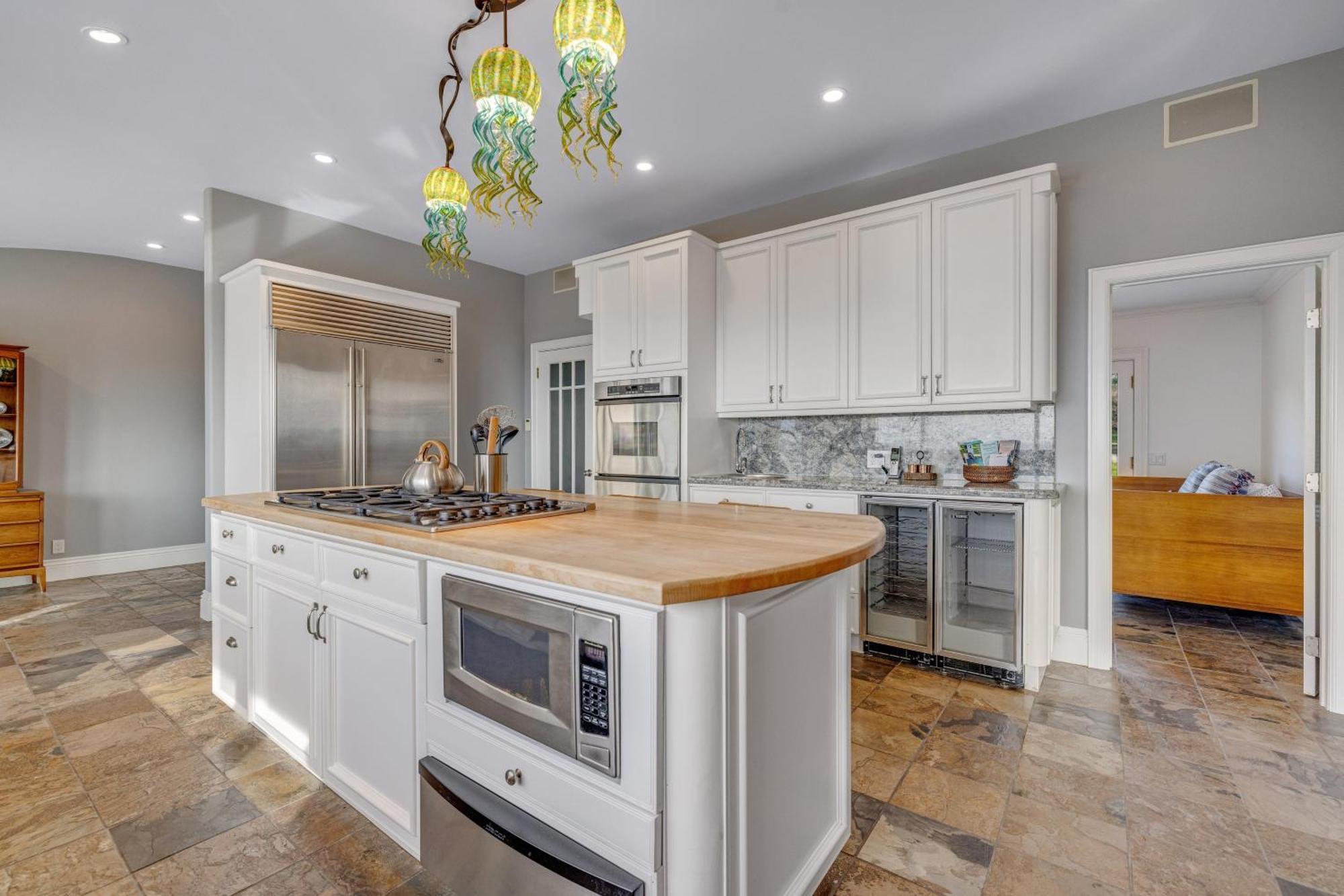 Perched On The Bluff - Main Holiday home *