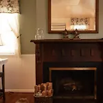 Headlands Inn Bed And Breakfast
